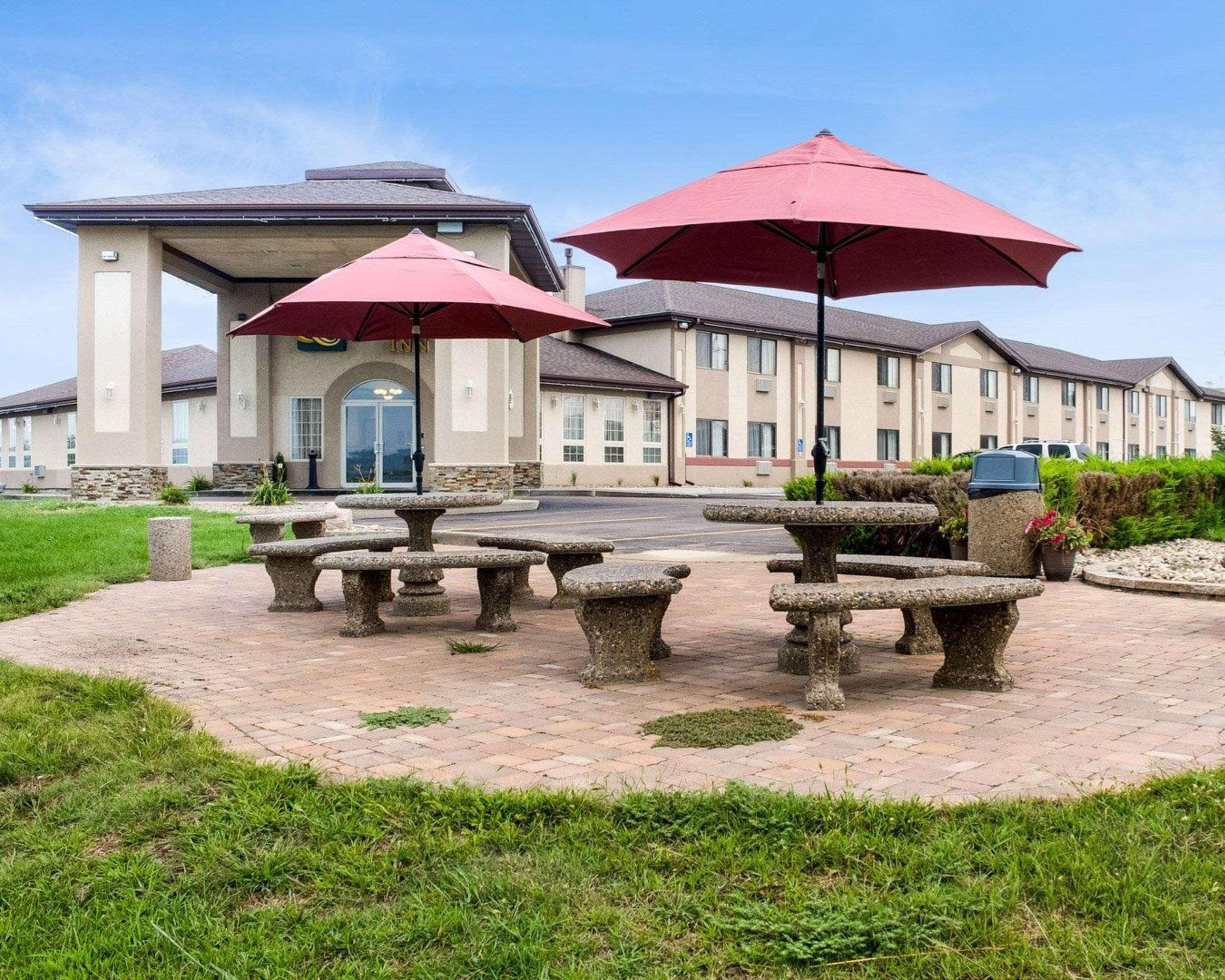 Quality Inn Oacoma - Chamberlain Exterior photo